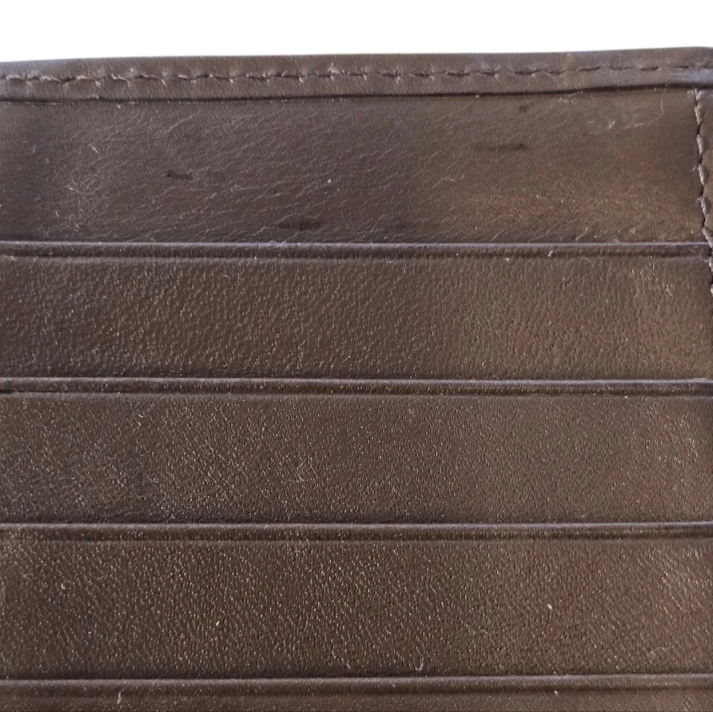 Dooney & Bourke Brown Pebbled Leather Bifold Unisex Vintage Wallet